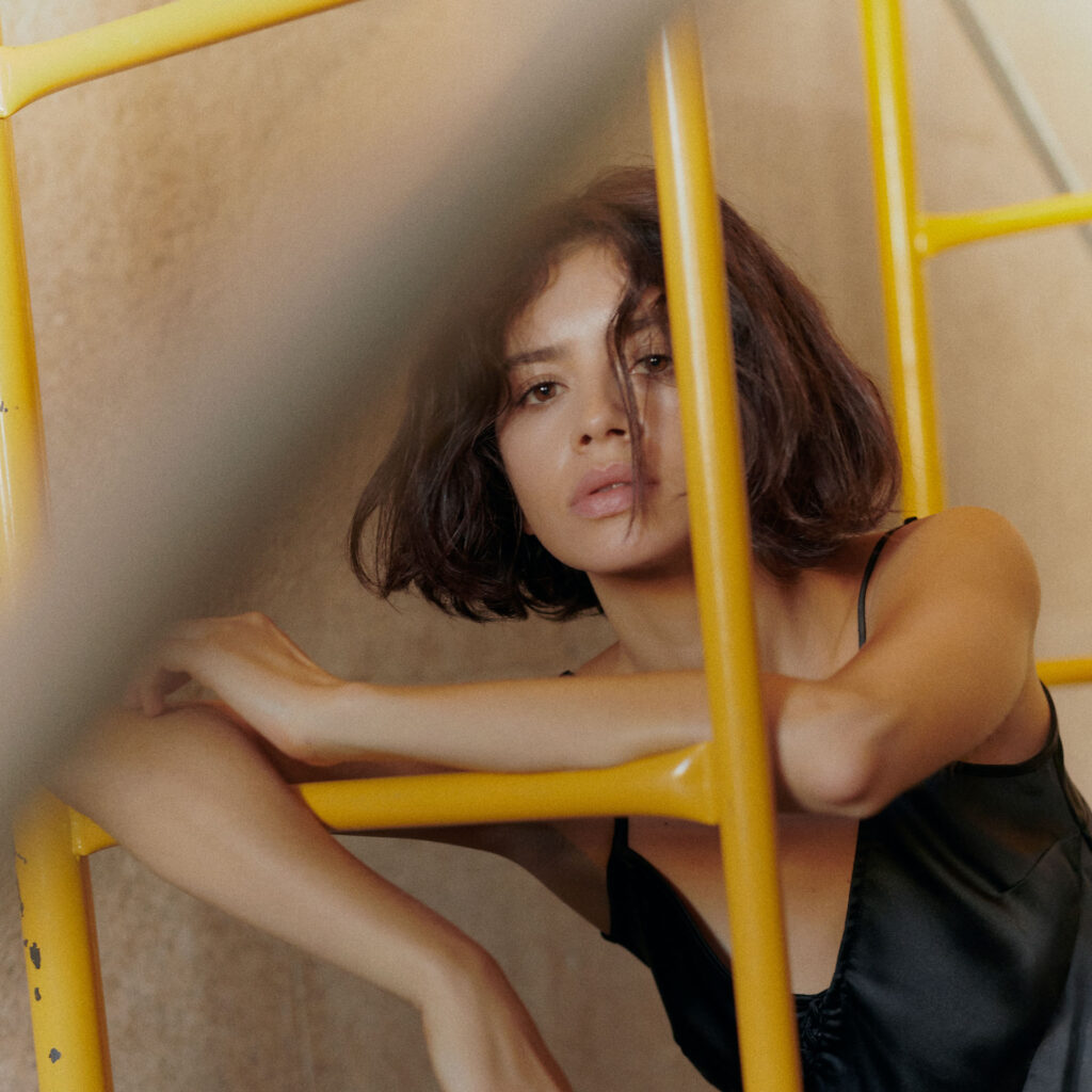 hold-back-the-river-portuguese-soul-magazine